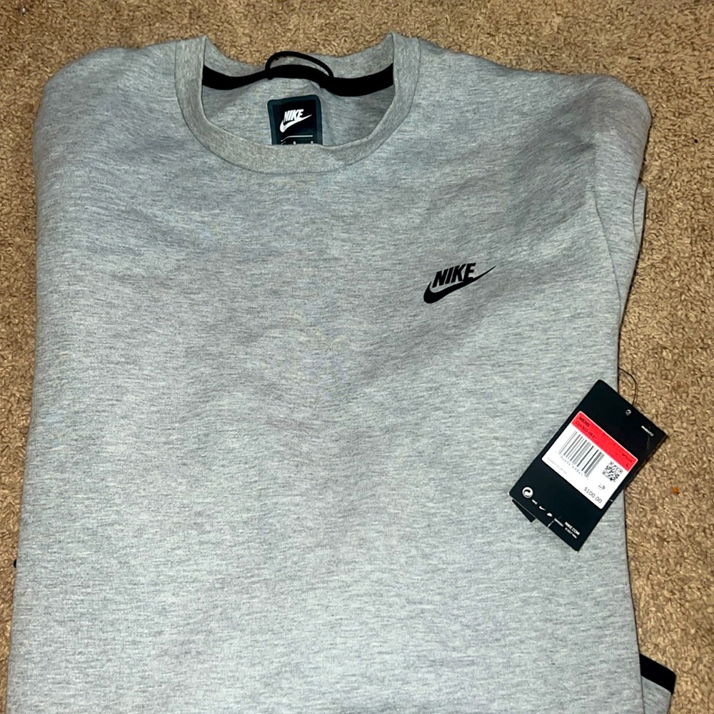 Nike sweater